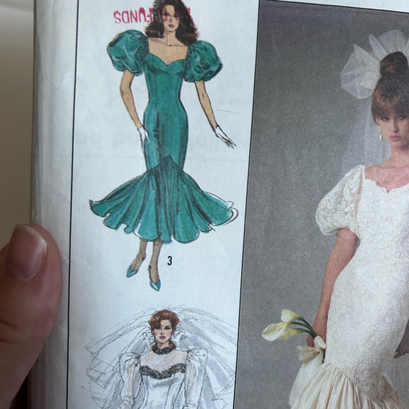 4/$50 Simplicity 8425 White wedding Dress Pattern size 10 👰 - Picture 3 of 7